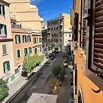 Apartment Bright House Rome