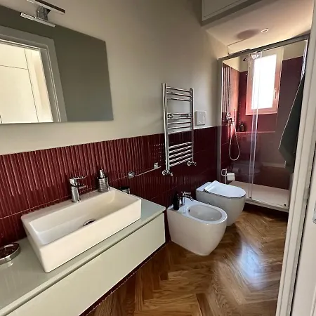 Bright House דירה