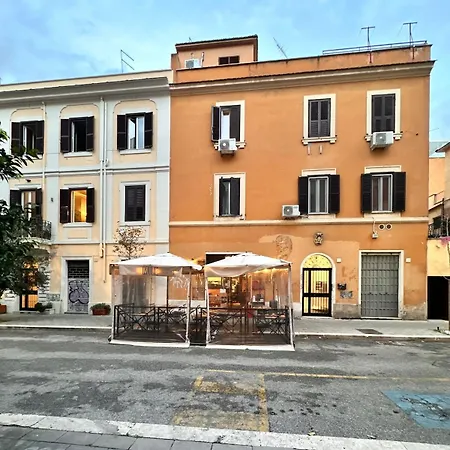 Bright House * Rome